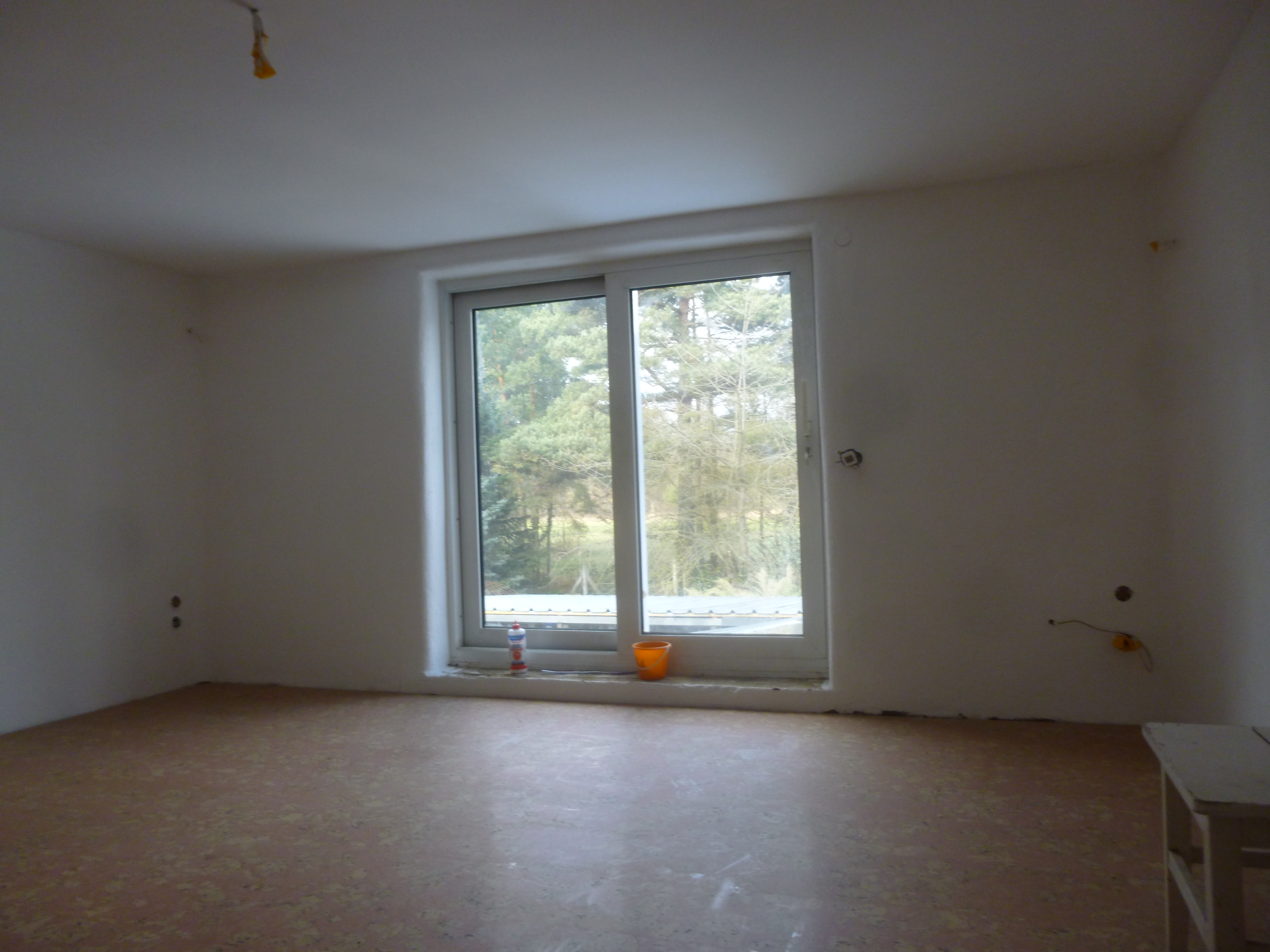 Wohnzimmer – Blick zum Fenster